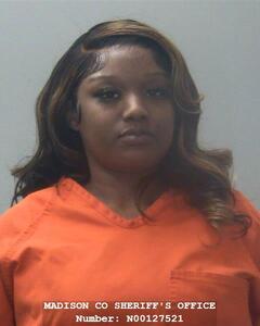 Mugshot of TITAUNA S REYNOLDS