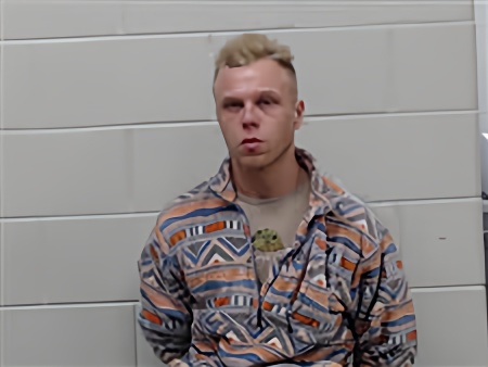 Mugshot of BENJAMIN HERCHE