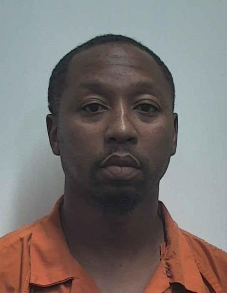 Mugshot of DERRICK DEWAYNE TARRANCE