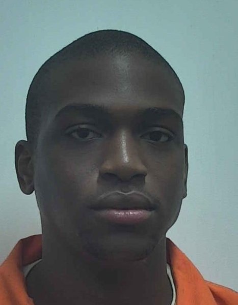 Mugshot of COURTNEY MONTAY MAULL