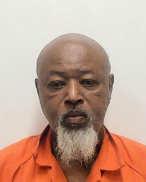 Mugshot of WILLIE F CARLISLE