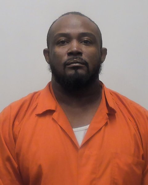 Mugshot of QUEINTIN D MCCALL