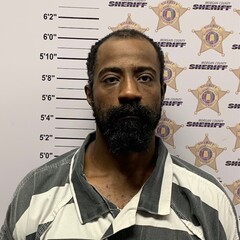 Mugshot of ROBERT PIERRE DETWAN KEY
