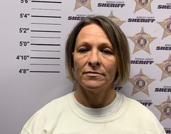 Mugshot of AMANDA DARLENE CARPENTER