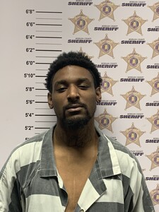 Mugshot of JAYLN JAVORIS LEEWARD BOLDING