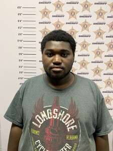 Mugshot of LAMARRIUS DESHAWN PETERSON