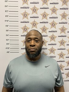 Mugshot of JEREMIAH J ROBINSON