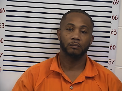 Mugshot of TRAVIS HALL