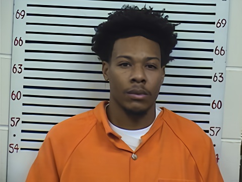 Mugshot of Levontae Evans