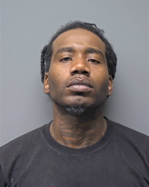 Mugshot of R WILLIAMS