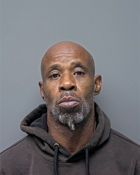 Mugshot of D HARDING