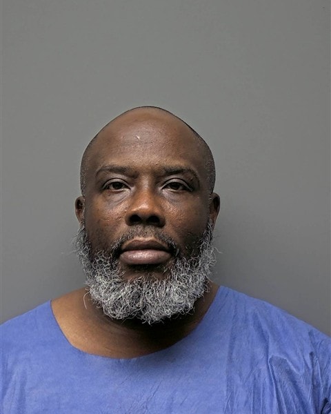 Mugshot of E MOBLEY