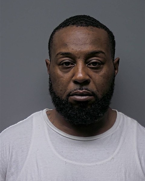 Mugshot of B HOLLINS