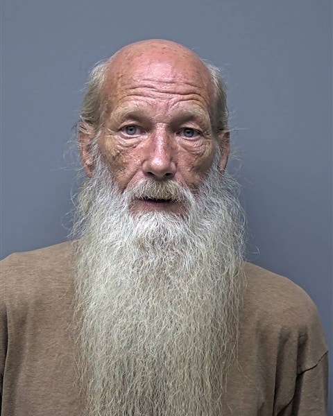 Mugshot of R FARRIS