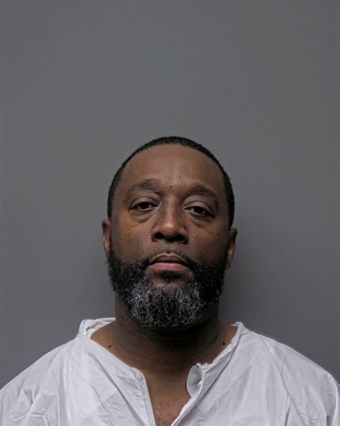 Mugshot of W DAVIS