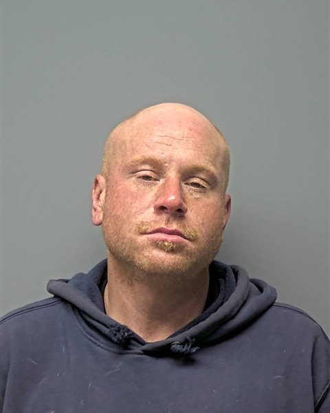 Mugshot of J ELLIOTT