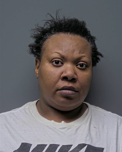 Mugshot of R WEAVER