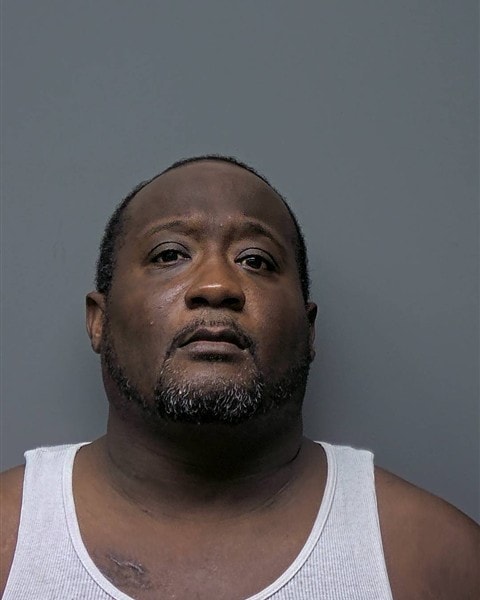 Mugshot of T HARRIS