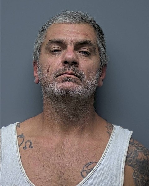 Mugshot of J HENDRIX