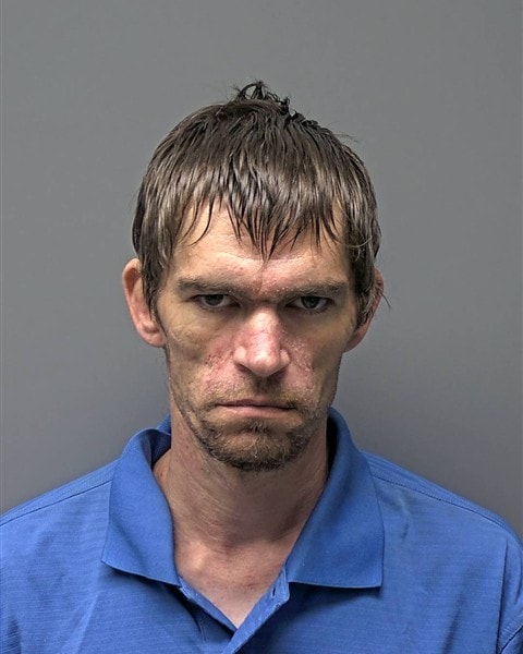 Mugshot of D FLOYD