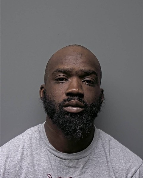 Mugshot of Q LEWIS