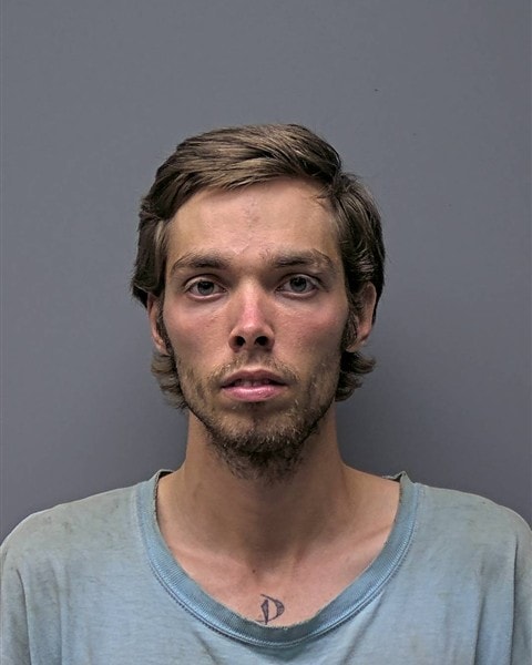 Mugshot of R MOSS