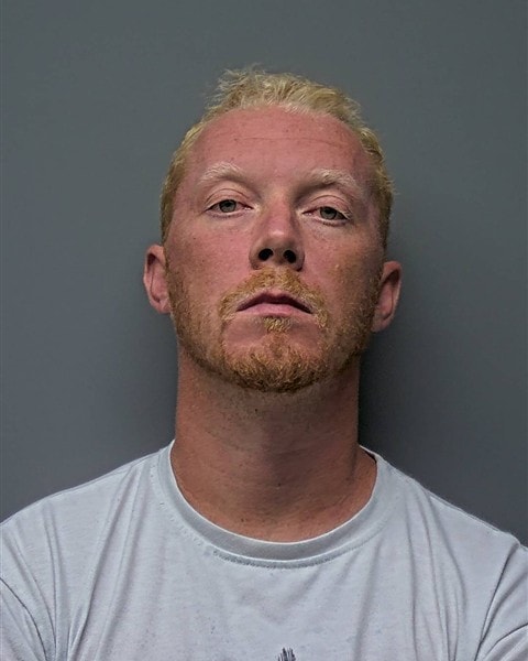 Mugshot of C DAVIS