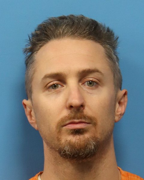 Mugshot of JAMES BLAKE DEAVOURS