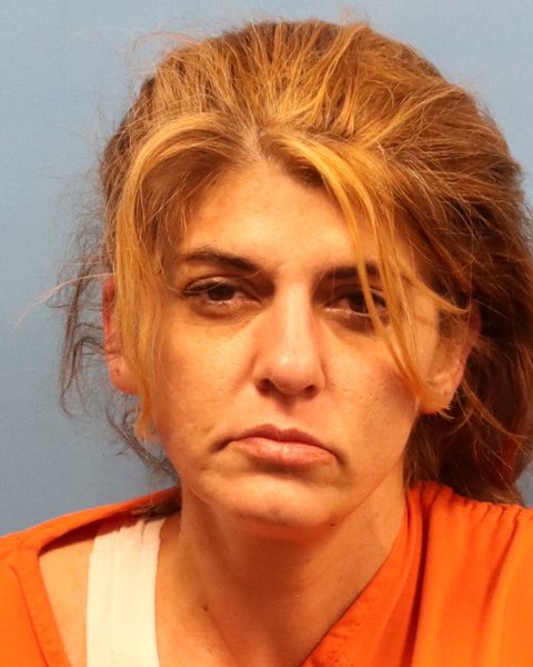 Mugshot of LINDSEY L SAVAGE