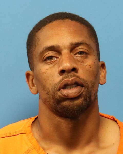 Mugshot of DESHUN OBRYAN WHITE