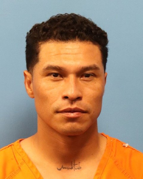 Mugshot of ROGER CRUZ PEREZ