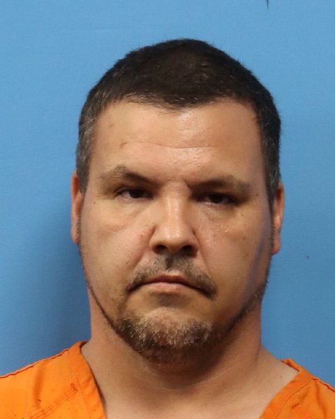 Mugshot of WILLIE EUGENE LUTZ