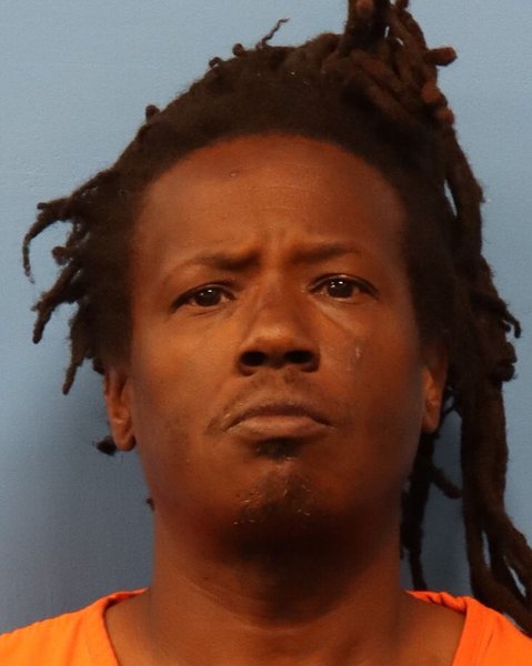 Mugshot of TAVARES LEMOND MILLER