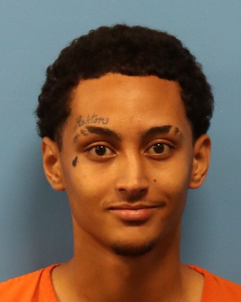 Mugshot of JOSHUA MACHADO DE OLIVEIRA
