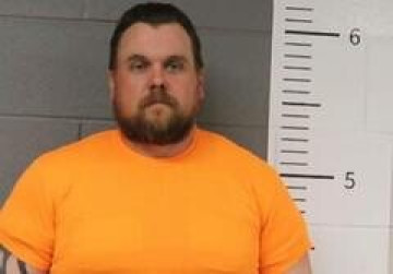 Mugshot of DOUGLAS ROHM