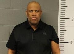 Mugshot of MARKIS SALVADOR-DE-LEON
