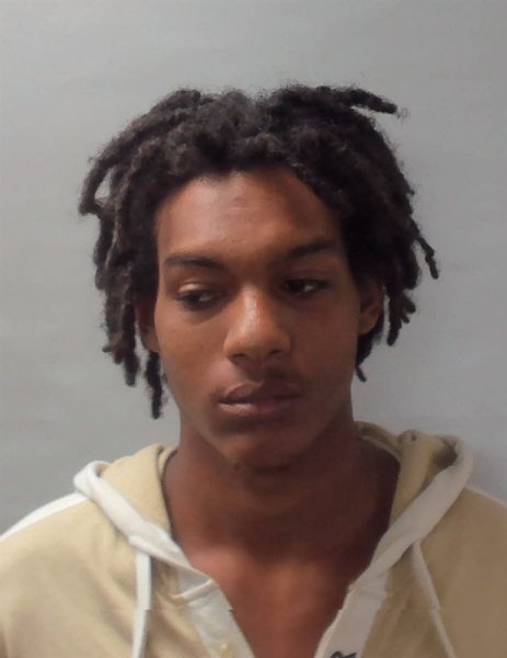 Mugshot of QUINTEZ DEUNDRE LEWIS