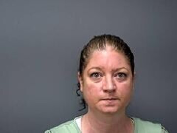 Mugshot of JENNIFER R ANGLIN