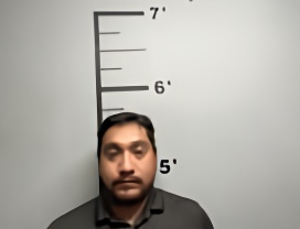 Mugshot of ROQUE URIEL ESPARZA-GARCIA