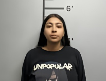 Mugshot of KAYLEEN OMARIS ARROYO-ALMODOVAR