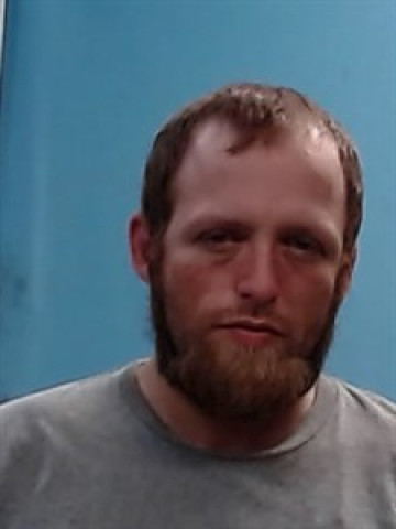 Mugshot of Dusten Lucas Petrausch