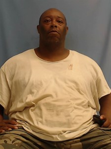 Mugshot of Strotney Tyrone Bonet