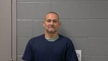 Mugshot of MICHAEL E YOUNG JR