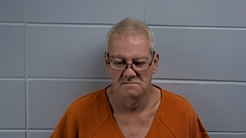 Mugshot of DONALD R MOORE JR