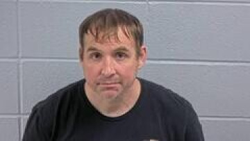Mugshot of KENNETH V LANGE III