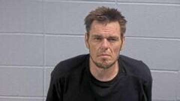 Mugshot of BLAKE E HART