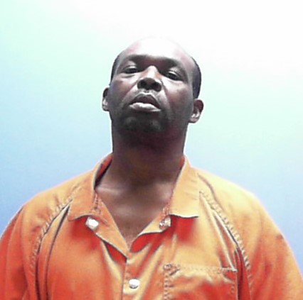 Mugshot of DENOIS Y DANIEL