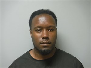 Mugshot of Travis Daquan Henderson