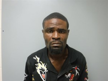 Mugshot of Christopher Linzell Mccrary