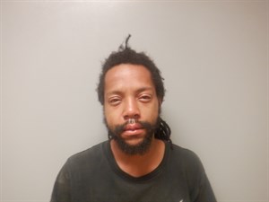 Mugshot of Tauron Rashaun Falls